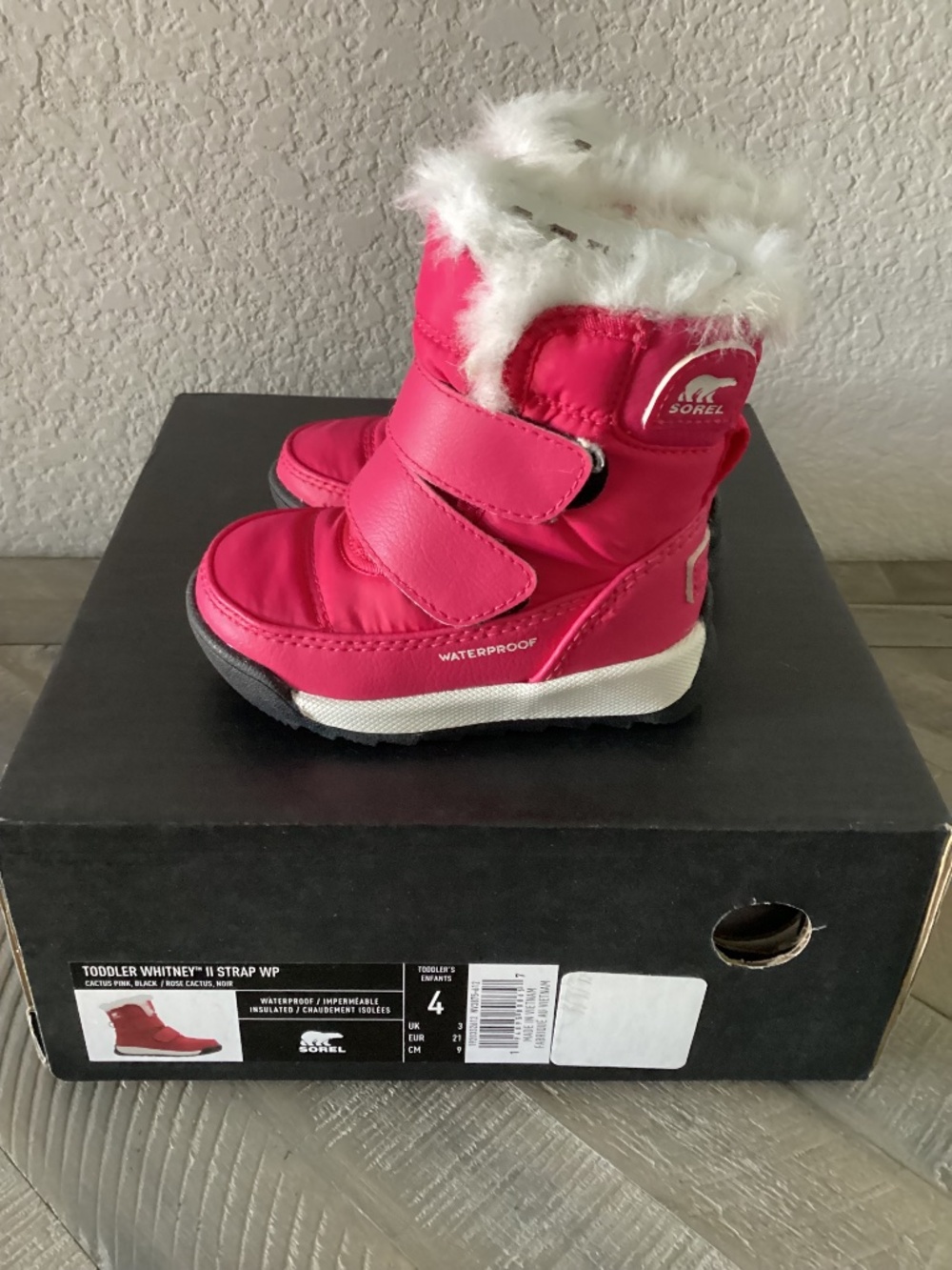 SOREL Baby’s Whitney II Strap Boots, size 4